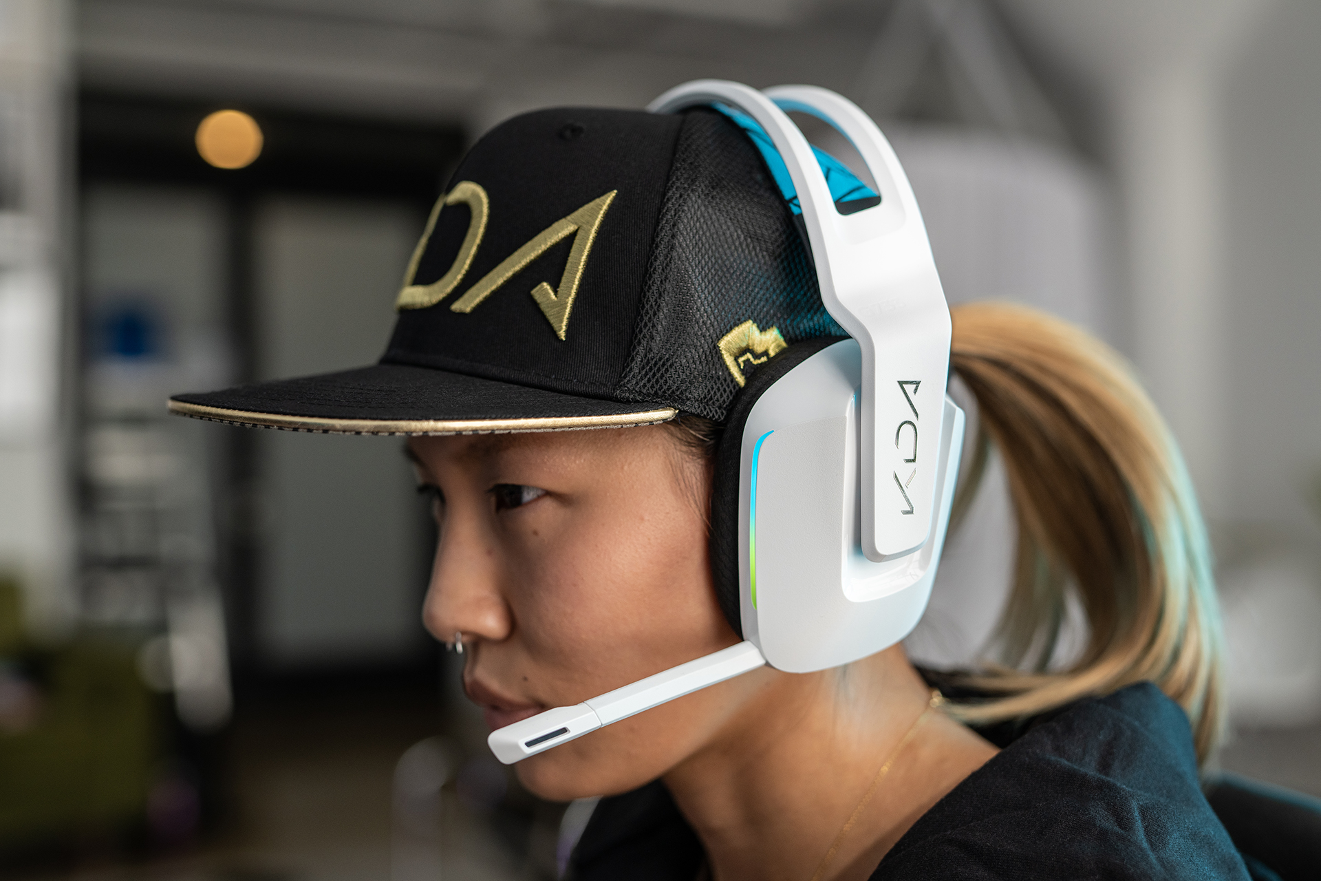 Logitech G tuo huippusuositusta League of Legends -pelistä tunnetun K/DA-virtuaalibändin pelituotteet Suomeen