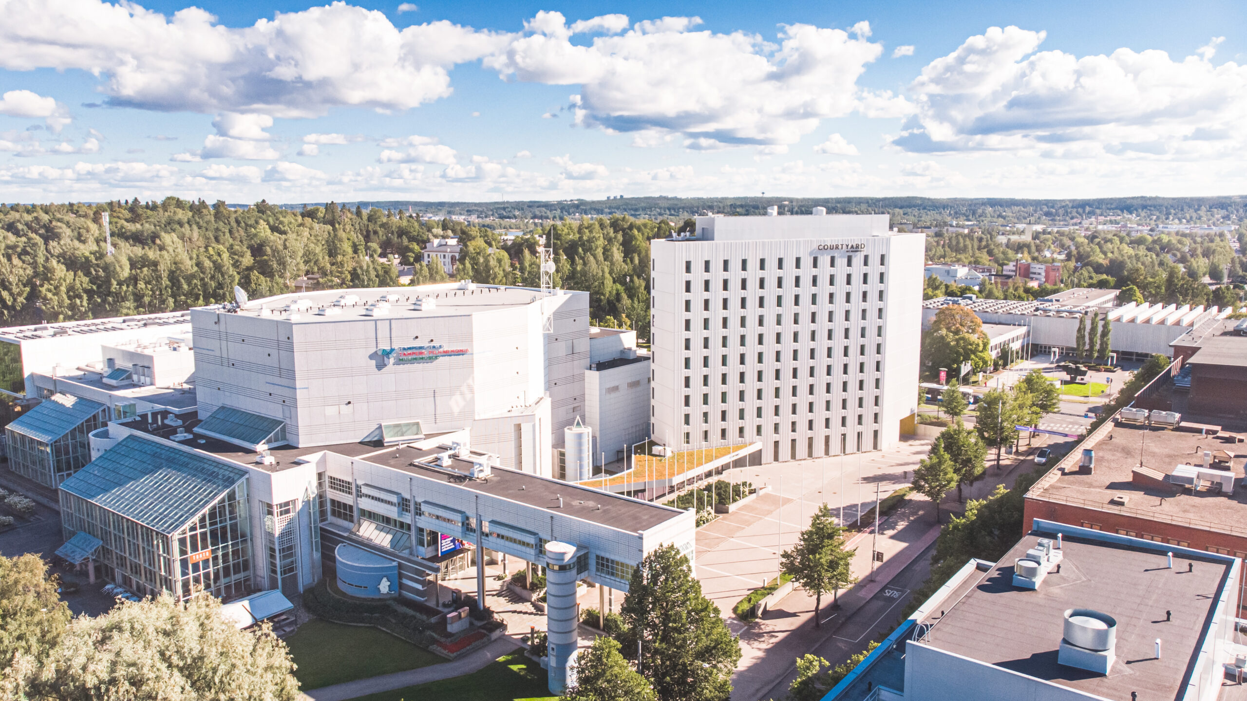 Tubecon Games kerää niin pelaamisen harrastajat kuin ammattilaiset yhteen Tampereelle – Tampere-talo muuttuu viihteellisen pelaamisen keskukseksi 20.–21.8.2021