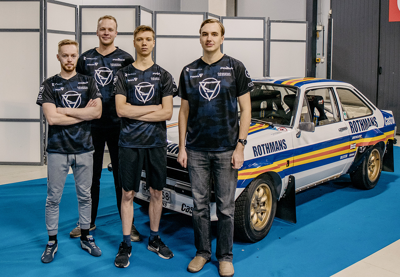 KOVAn Tuomas Tähtelä vei iRacingin suomen mestaruuden jo toistamiseen