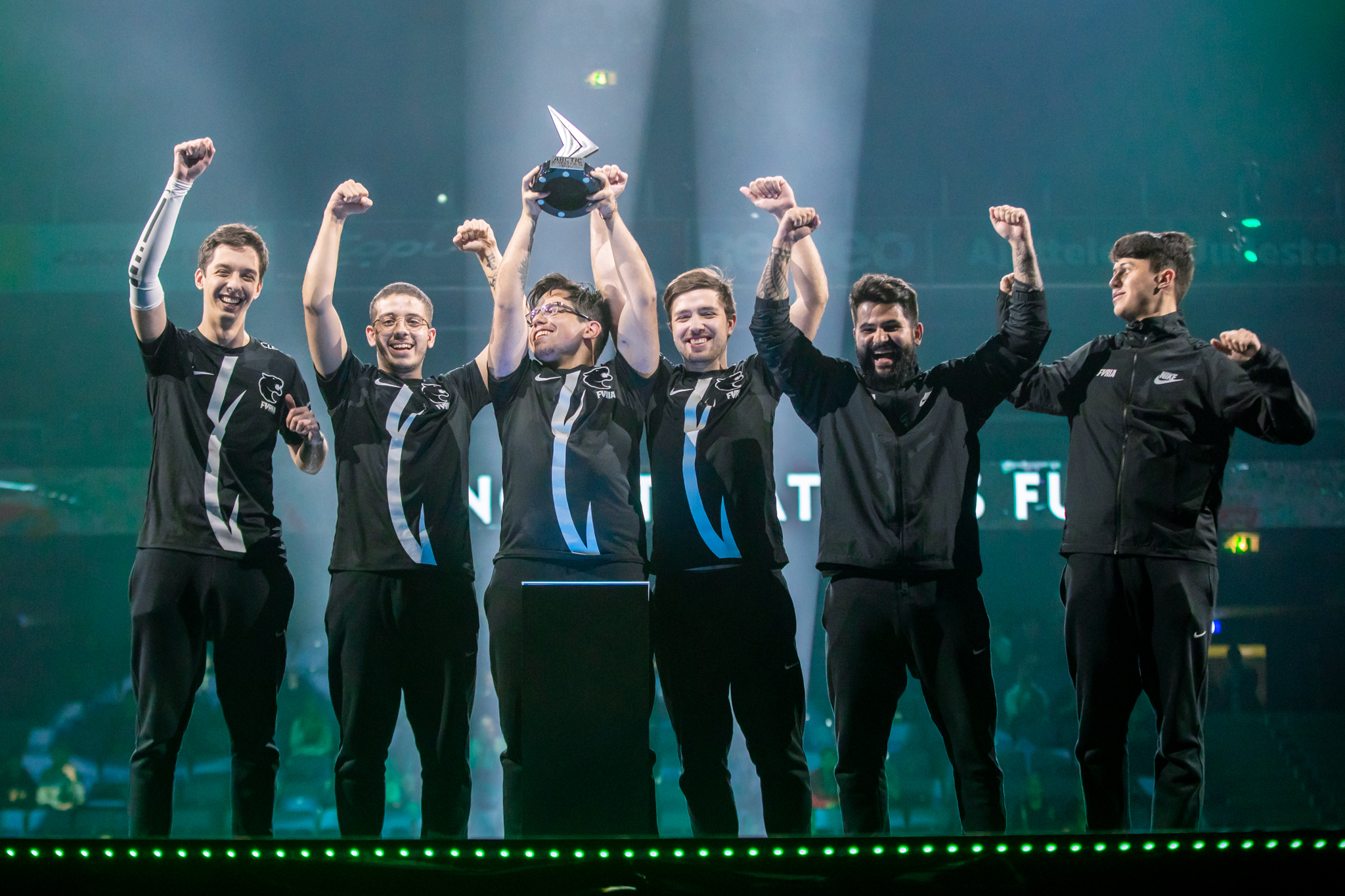 Elisa Esports tuo Suomen historian merkittävimmän kansainvälisen esports-turnauksen Tampereen LanTrek-tapahtumaan alkuvuodesta 2022!